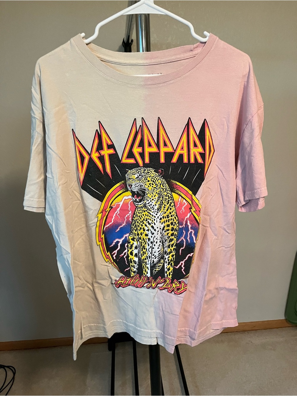 Pink Graphic Band T-Shirt -
